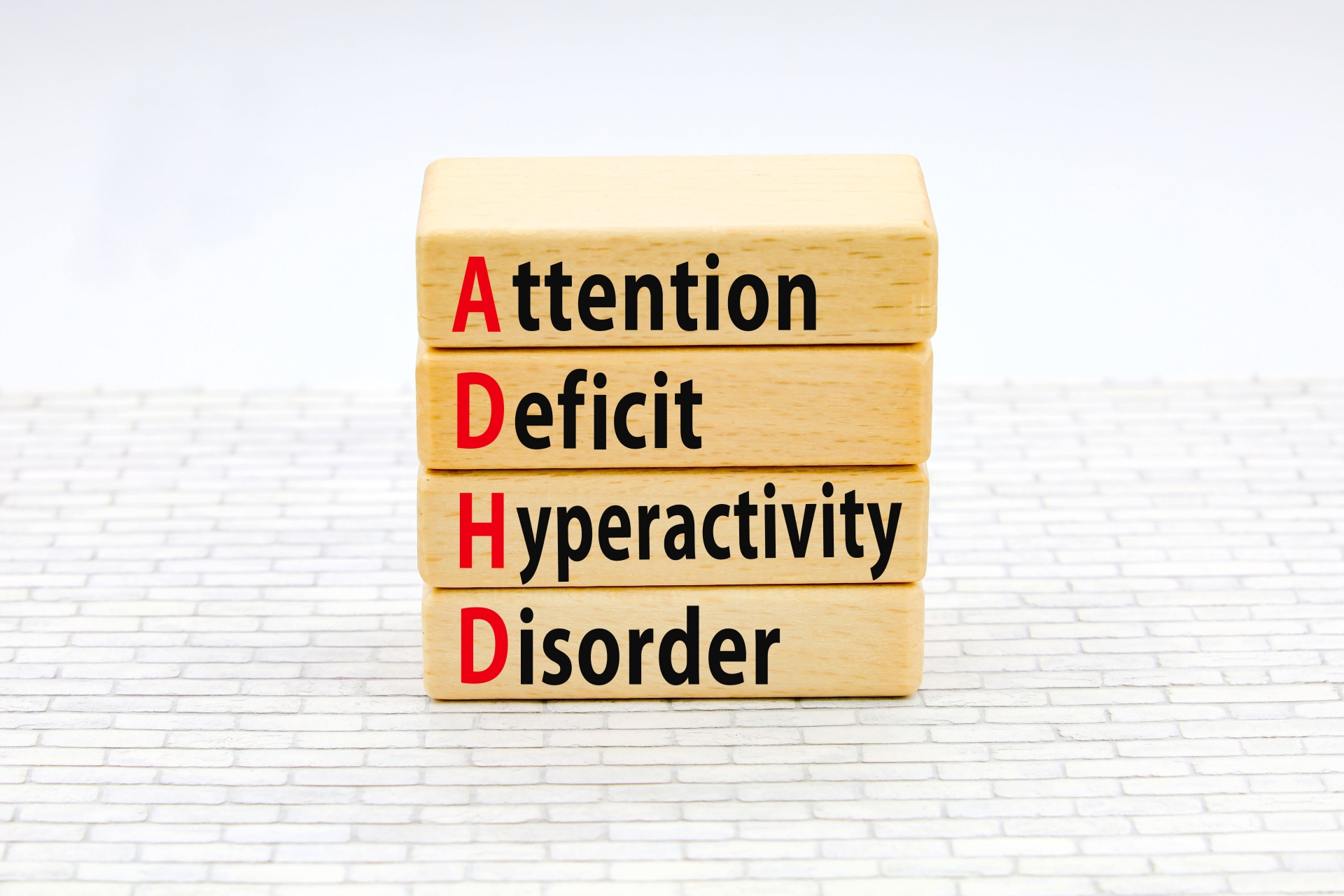 集中できない・衝動が止まらない。ADHDの脳に足りていない栄養素を分子栄養学で解説