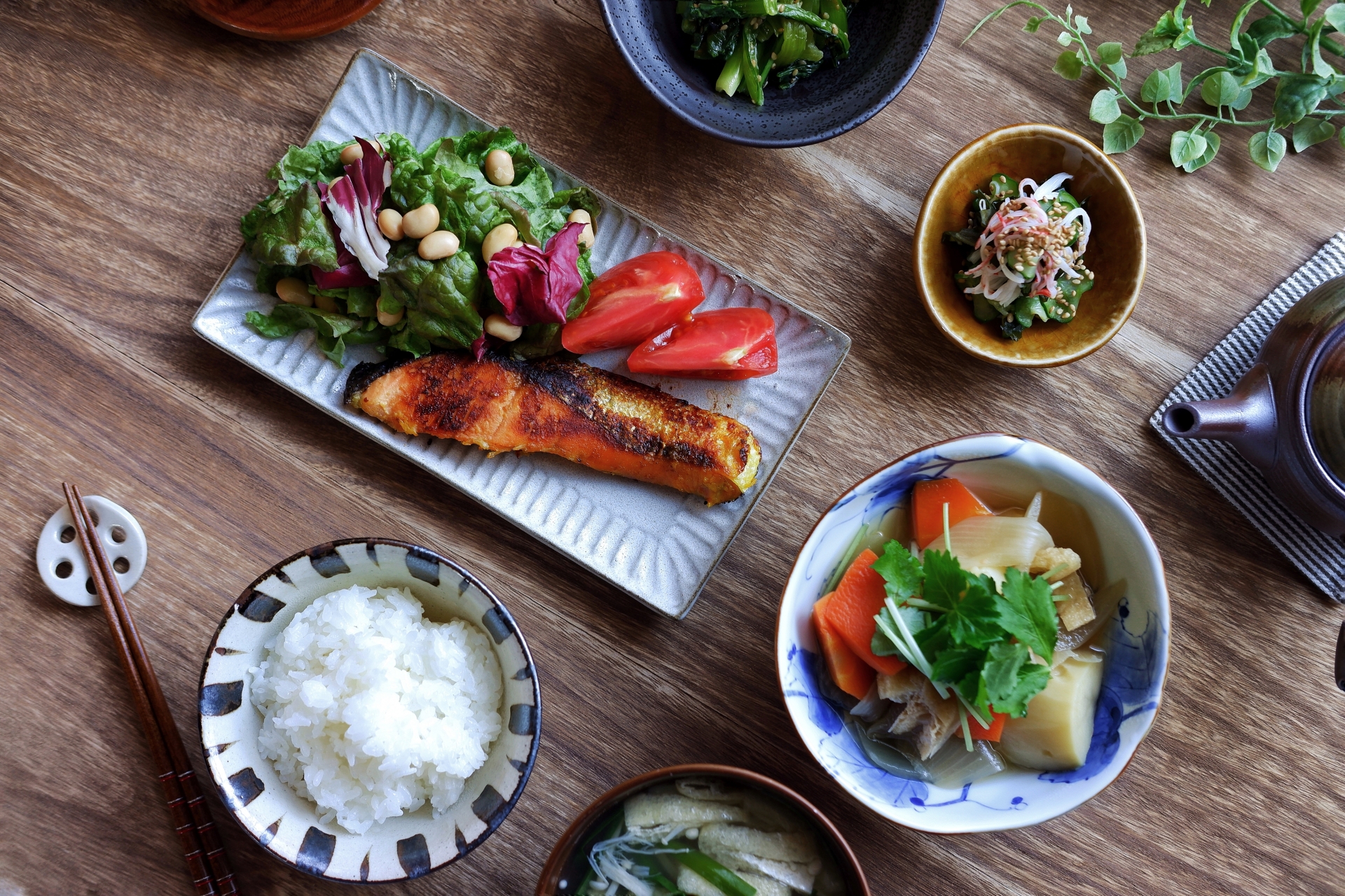 栄養バランスの良い和食定食で栄養補充