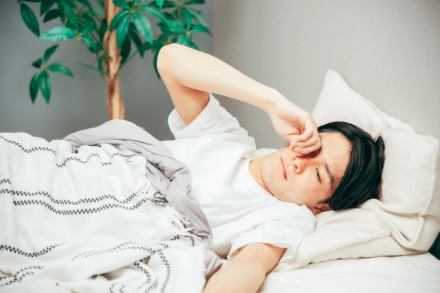 夏が近づくと眠れなくなる理由は「体温調節の失敗」だった|マグネシウム・タウリン・体内時計で睡眠を整える分子栄養学