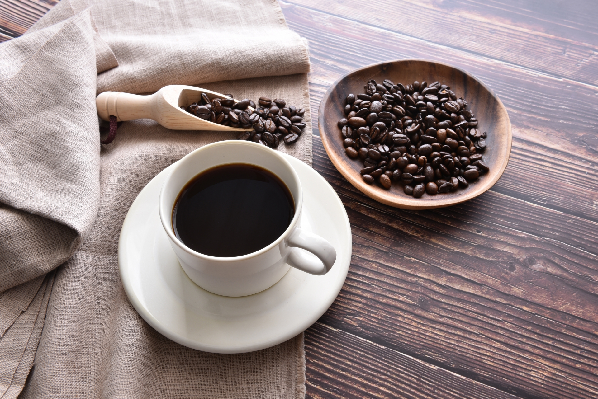 コーヒーは健康に良い?悪い?|カフェインで奪われる栄養素と上手な飲み方