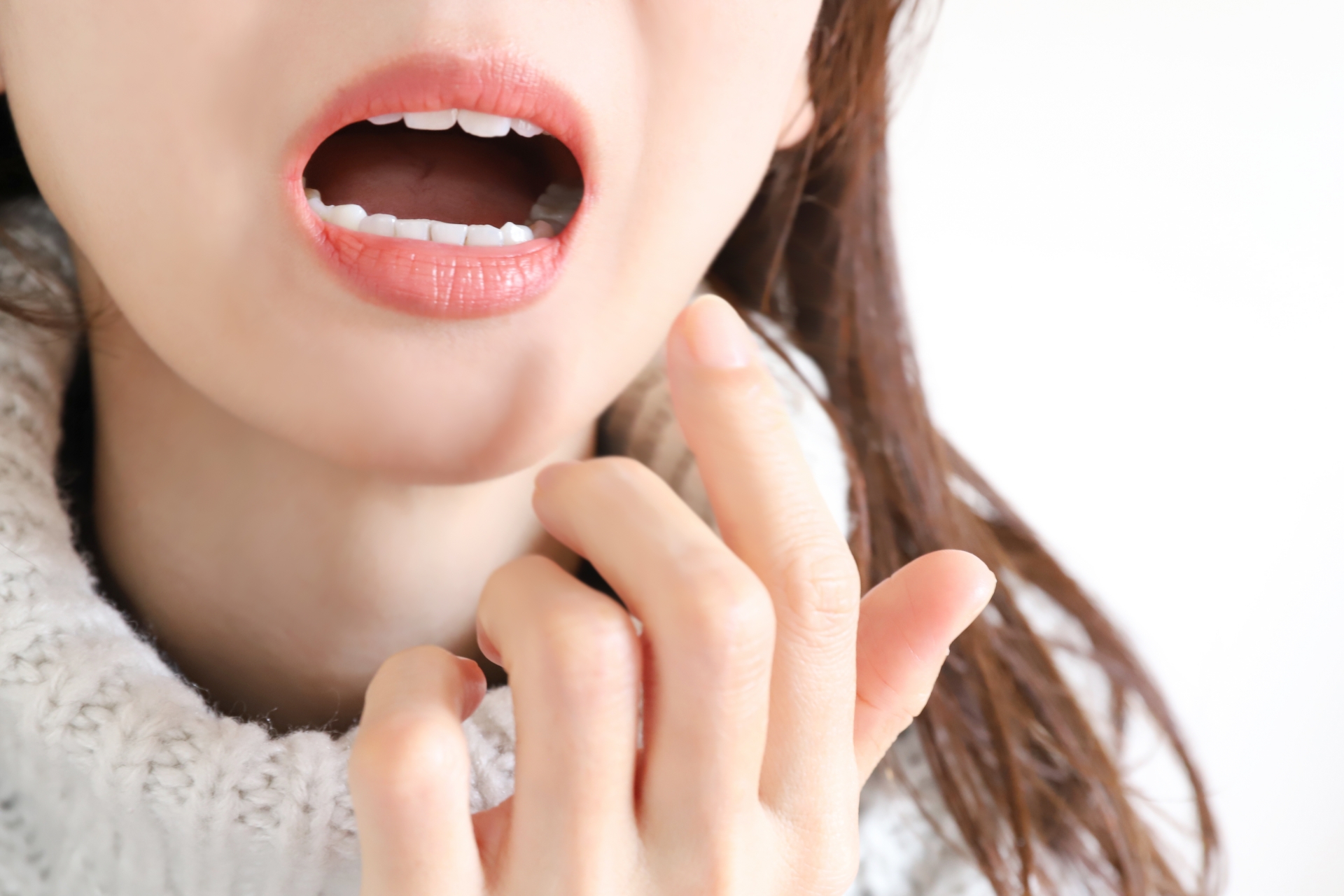 口が渇く・ネバネバする「ドライマウス(口腔乾燥症)」——亜鉛・オメガ3・ビタミンBで唾液腺を復活させる分子栄養学