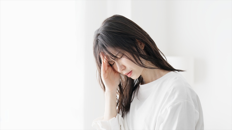 毎月くる生理痛の本当の原因——プロスタグランジン過剰とオメガ3・亜鉛・ビタミンDの関係