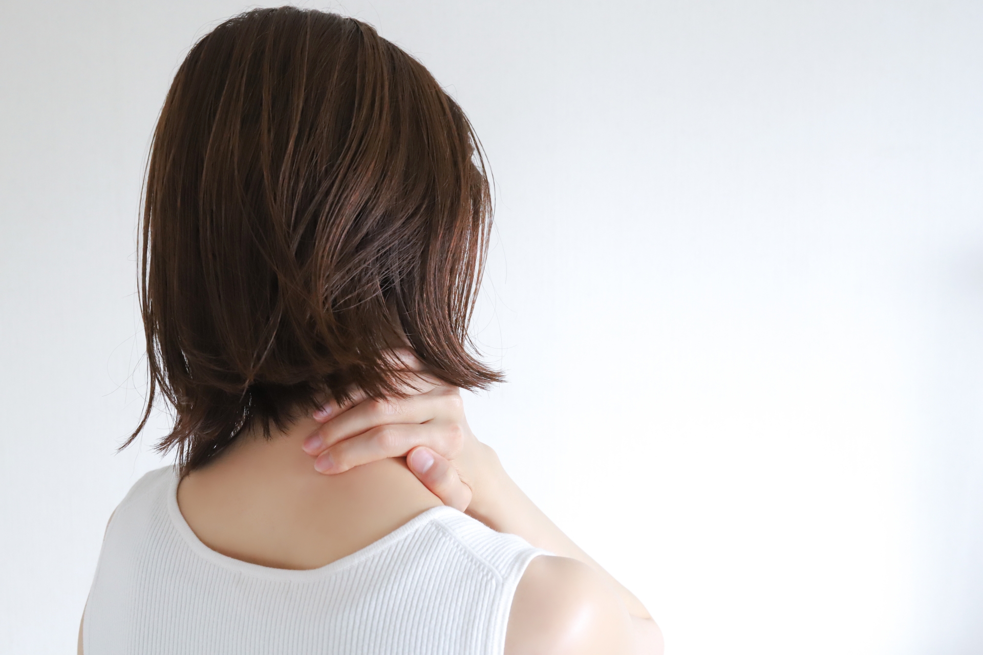 橋本病(慢性甲状腺炎)と分子栄養学——薬と並行して、甲状腺を守る亜鉛・マグネシウム・ビタミンDの役割