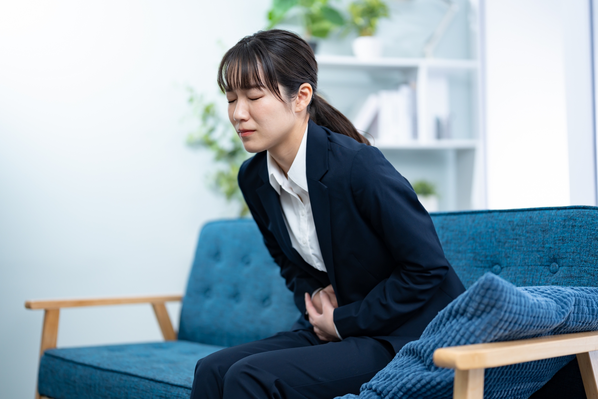 過敏性腸症候群(IBS)の本当の原因——脳腸相関・セロトニン・腸内細菌の分子生化学