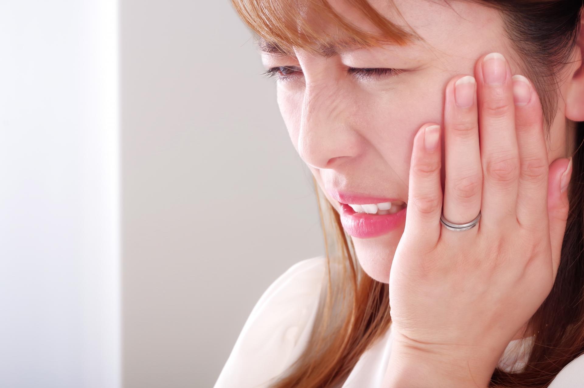 歯周病は口だけの問題ではない——ビタミンC・亜鉛・ビタミンDで歯肉炎症を根本から変える分子栄養学